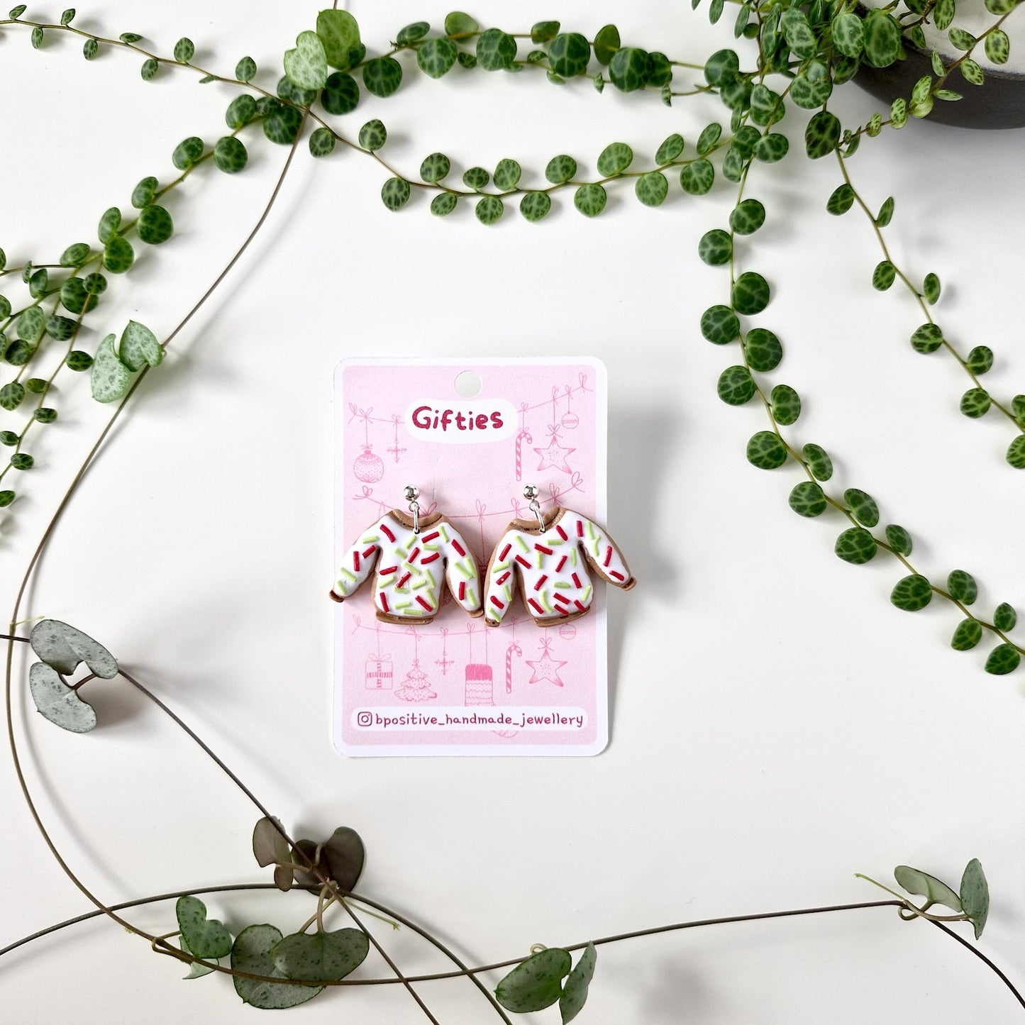 Gifties: Gingerbread Sweaters