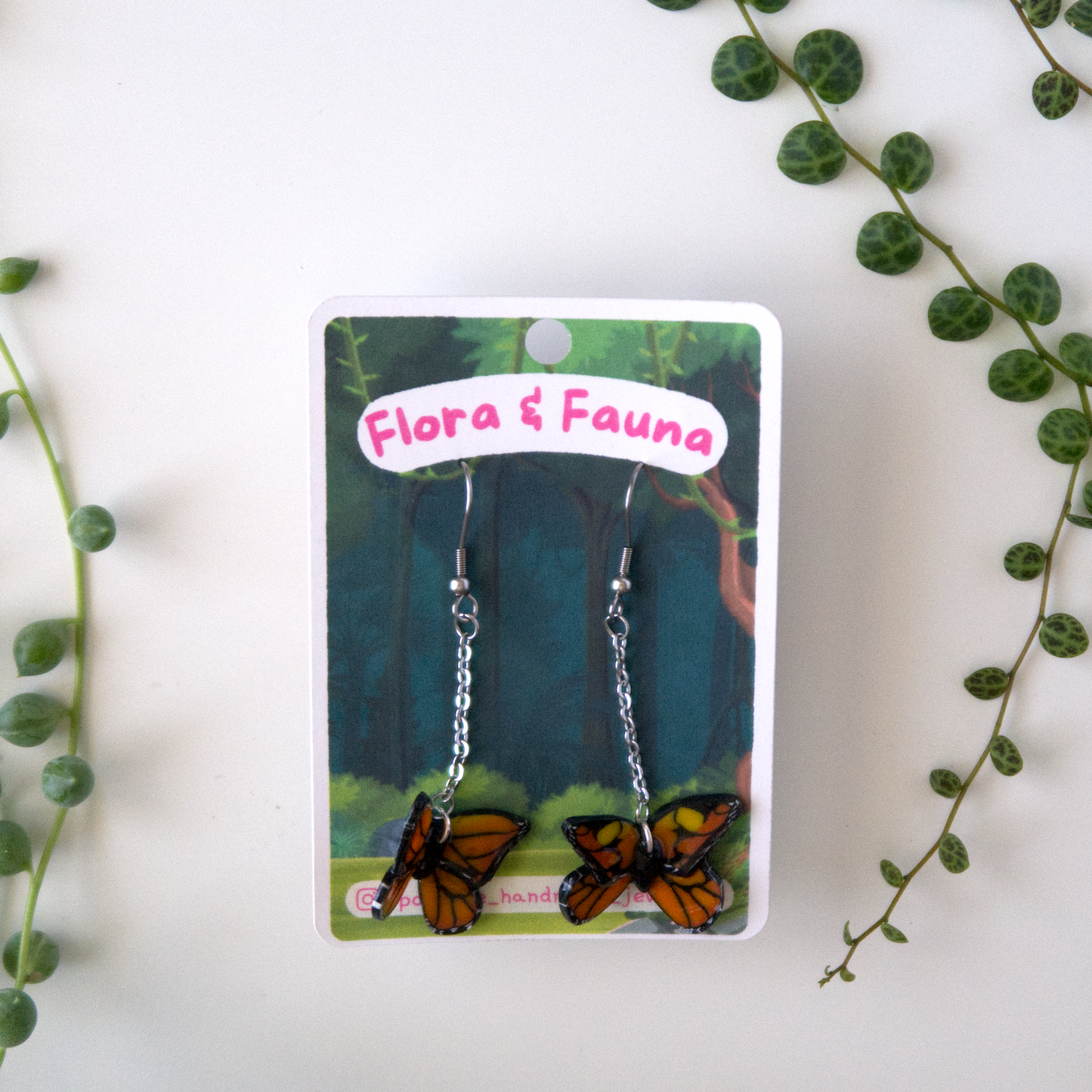 Flora & Fauna: Monarch Chains